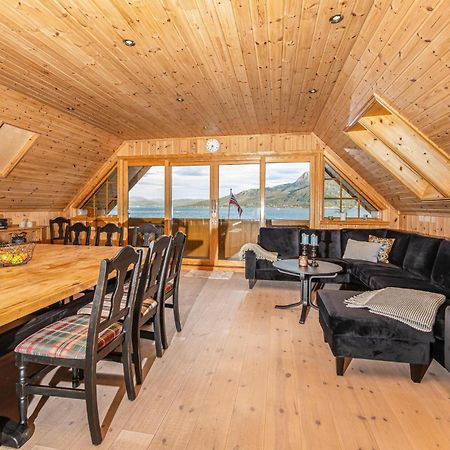 Awesome Home In Kvamsoy With Jacuzzi Sandvik  Exterior foto